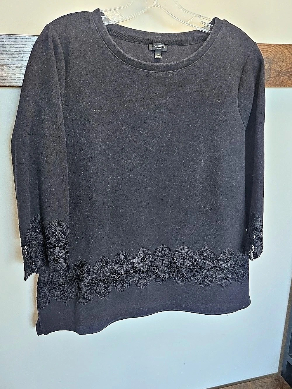 Talbots Lace Hem Long Sleeve Top in Black Large Like New